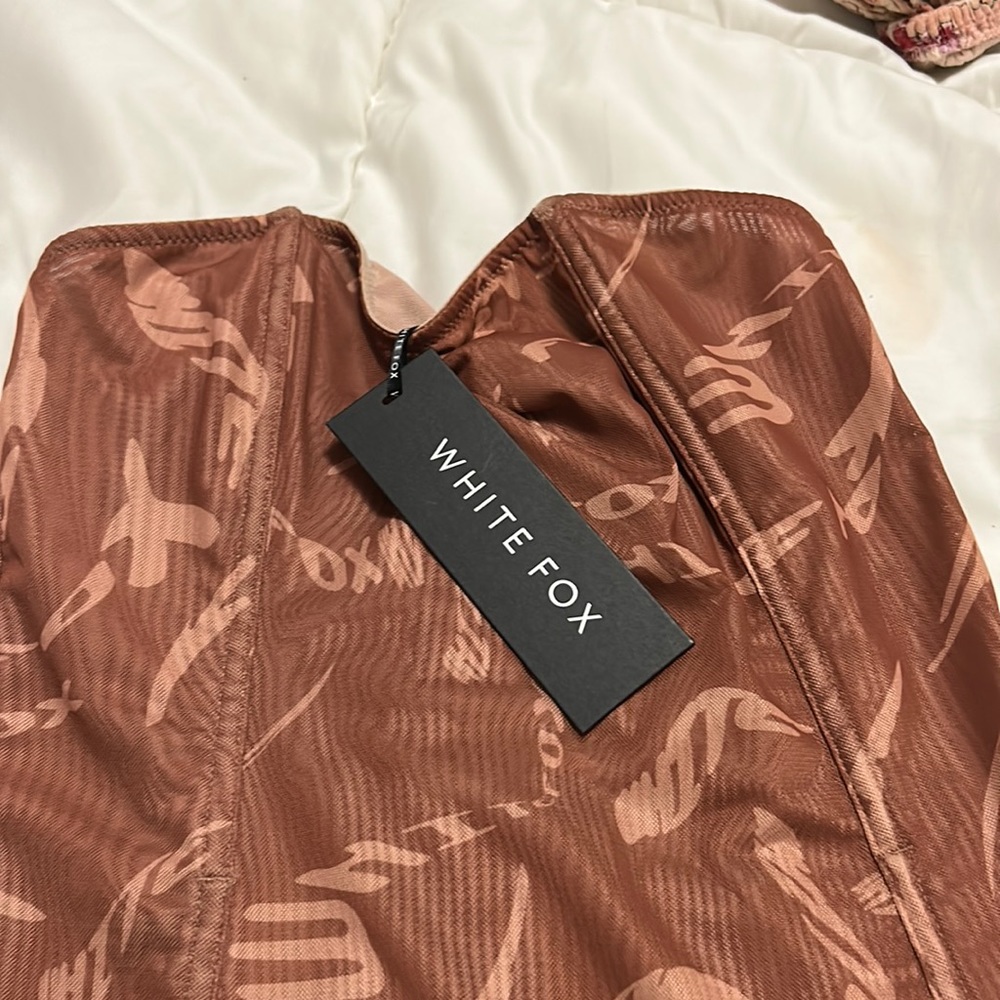 White Fox Boutique M